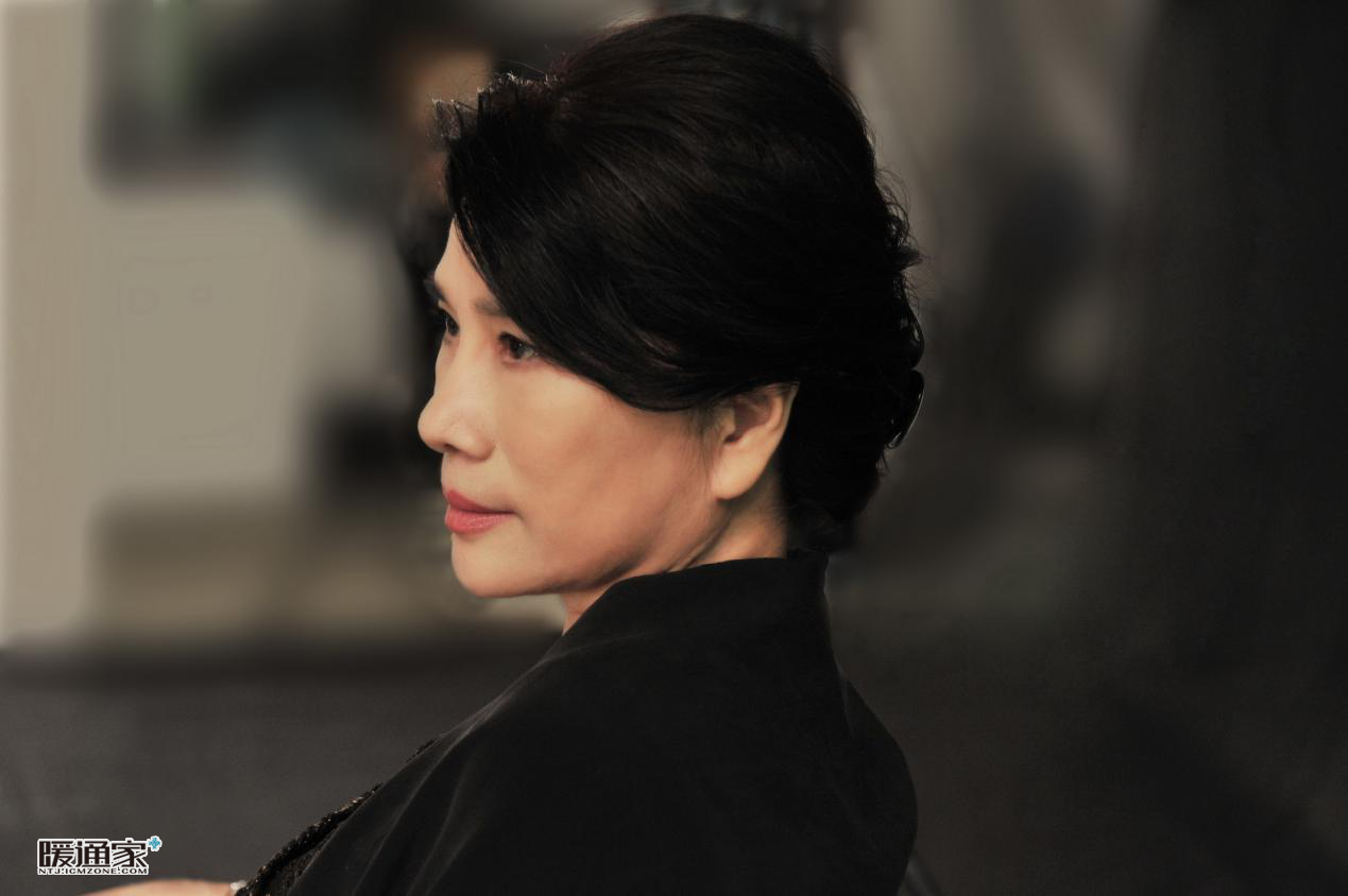 人大代表董明珠:以行动书写中国企业家精神