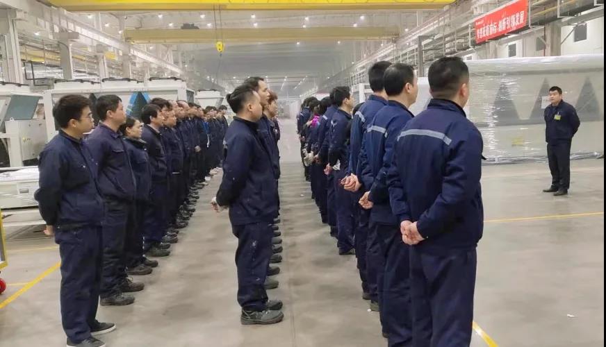 长沙格力首台蒸发冷机组顺利下线