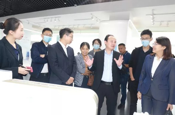 格力电器携手中国船舶重工集团国际工程有限公司签署战略合作协议2