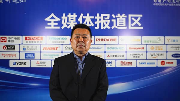 【图片需调亮】广东欧科空调制冷有限公司西北办事处销售总经理 余哲峰_副本