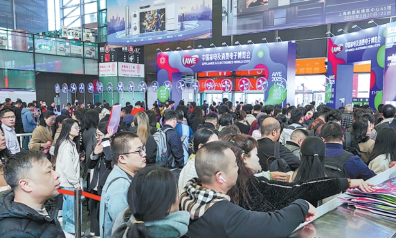 西屋壁挂炉AWE亮相：AI科技开启智慧生活