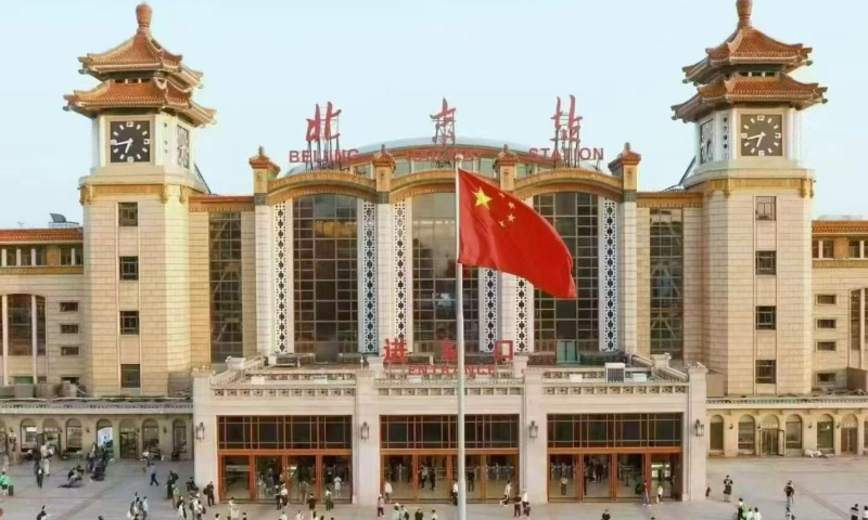 百年北京站焕新，维克变频无油气悬浮离心机组绿色守护大国枢纽