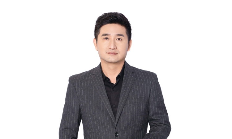 迈斯侯士健：迈斯的三重门