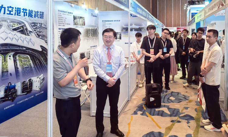 克莱门特亮相第十二届中国机场建设年会