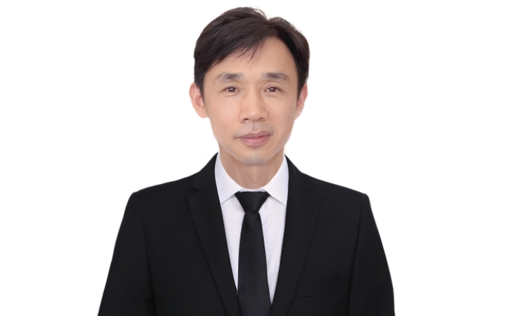 努克姆叶利方:努克姆“不敢”走太快